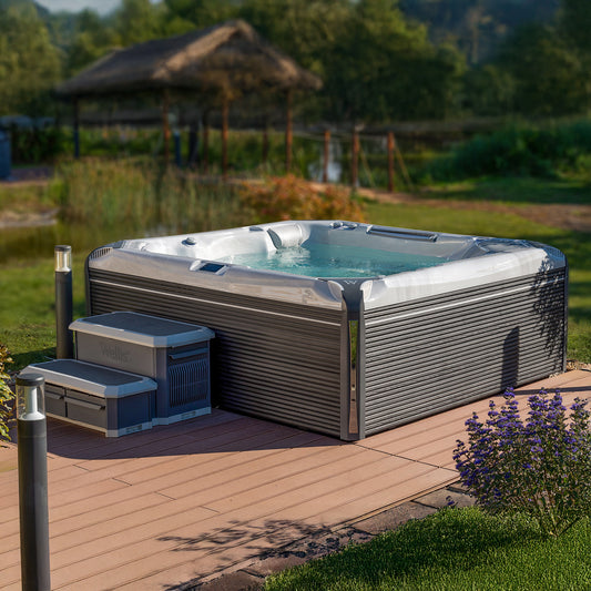 WELLIS Everest Life Deluxe hot tub